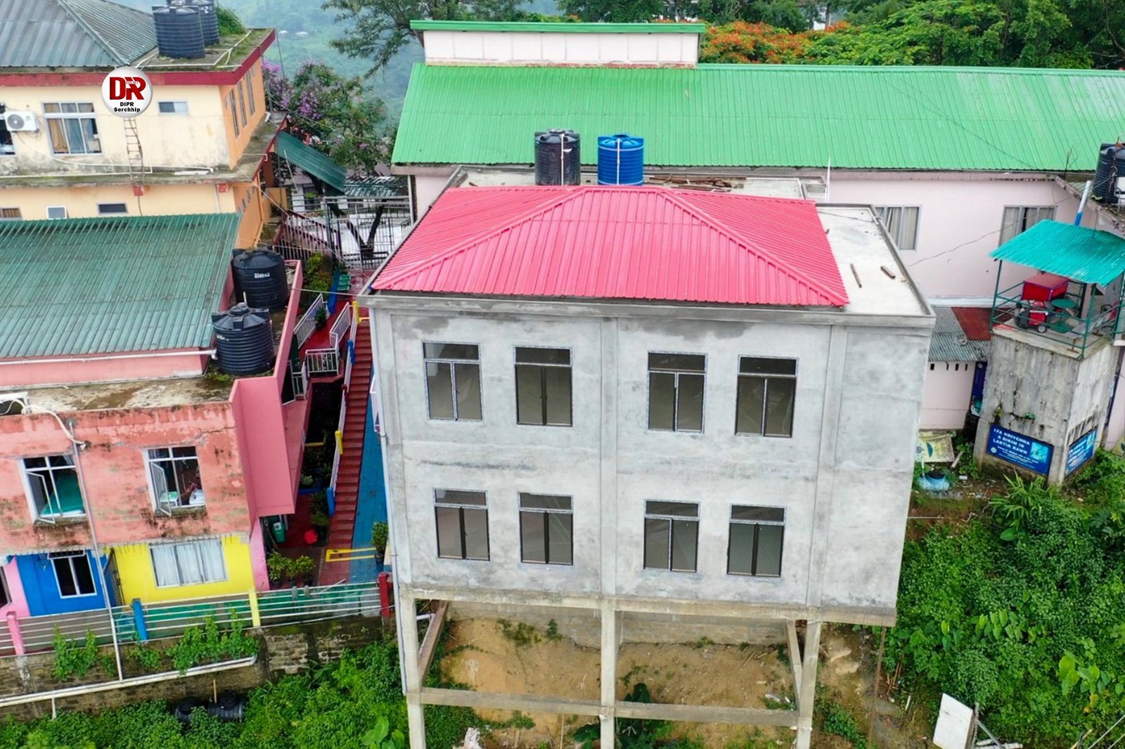 SERCHHIP DISTRICT HOSPITAL-AH KHUM 15 AWM THEIHNA TUR MAKESHIFT BUILDING THAR HAWN A NI